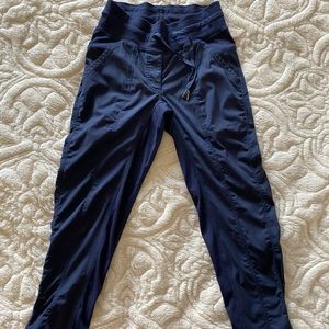 Lululemon street to studio pant II